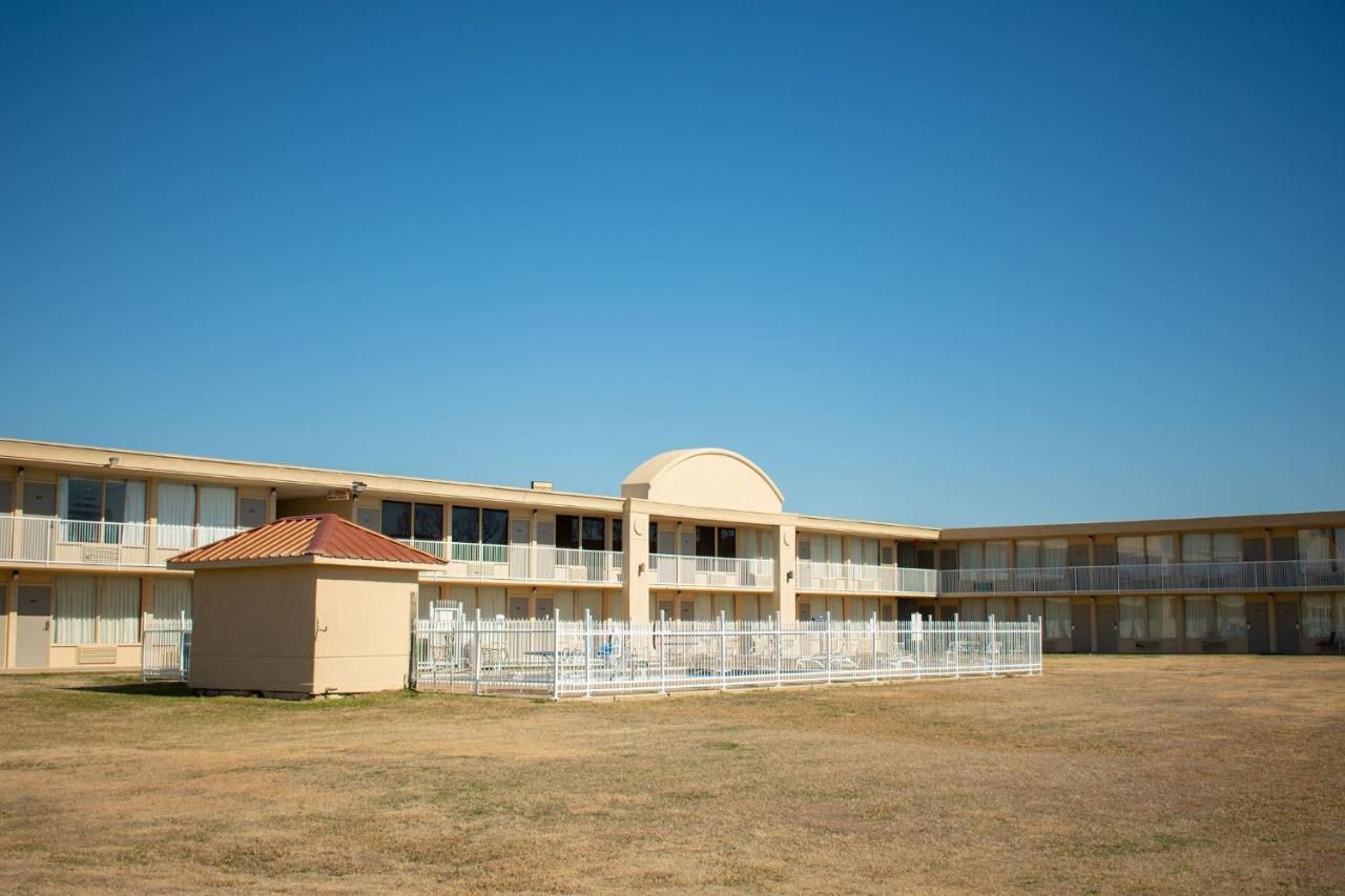 Days Inn By Wyndham Hillsboro Tx Екстер'єр фото
