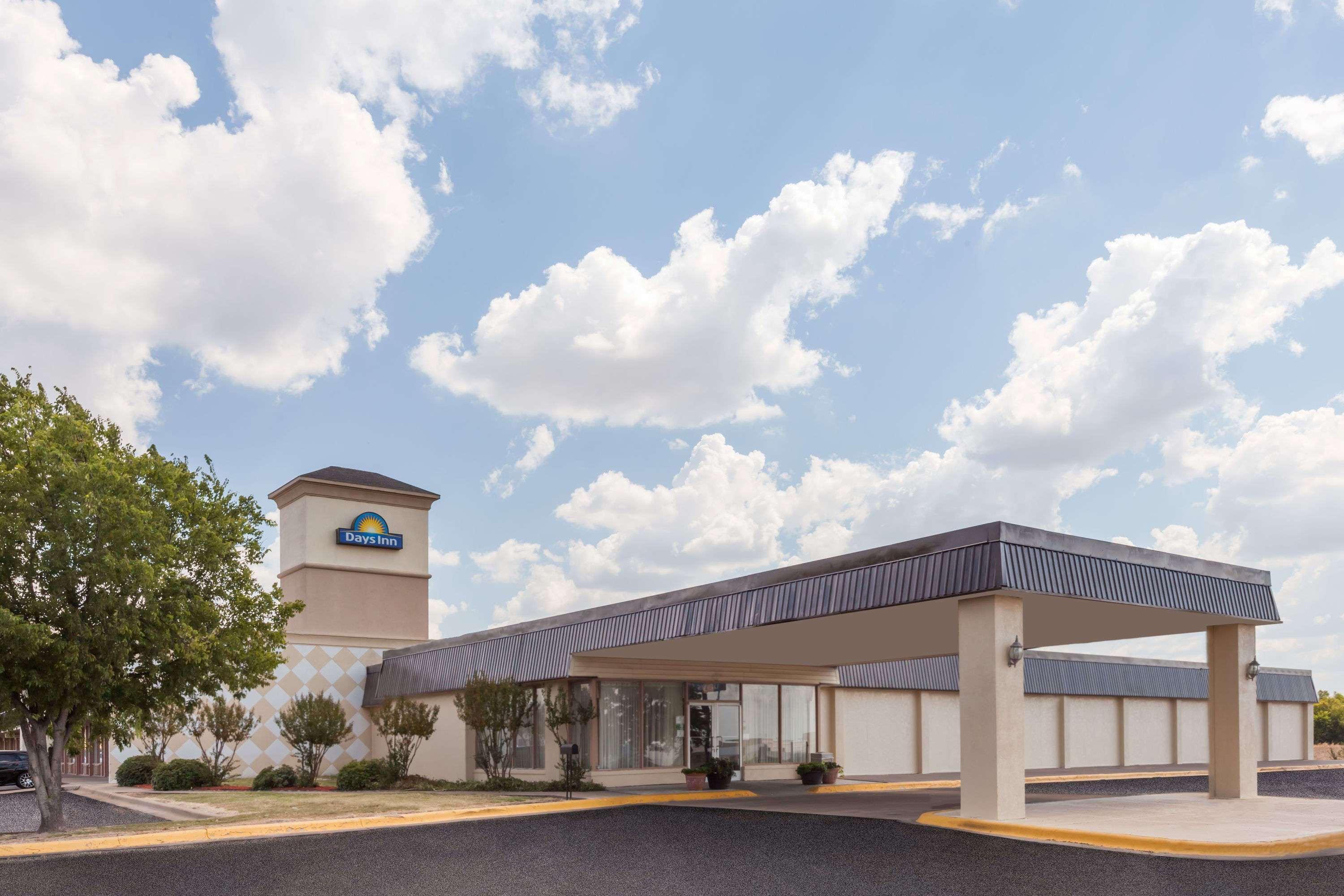 Days Inn By Wyndham Hillsboro Tx Екстер'єр фото