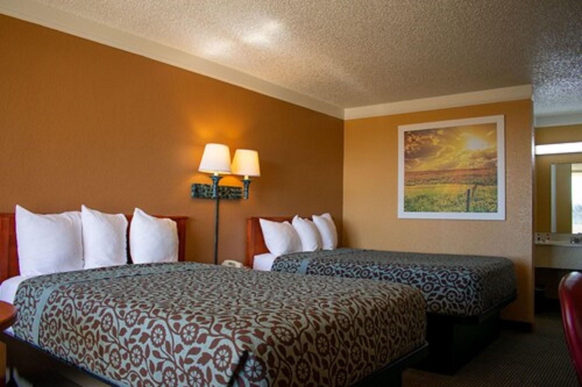 Days Inn By Wyndham Hillsboro Tx Екстер'єр фото